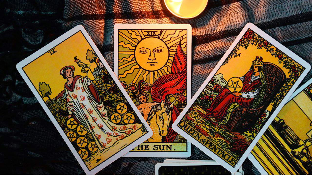 Tirada de Tarot Completa Gratis: Guía para una Lectura Precisa